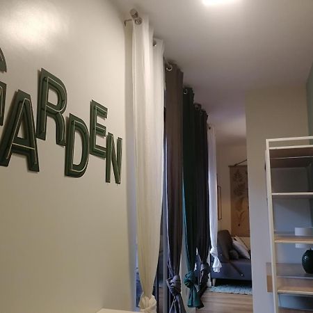 Gatto Bianco Apartment Бари Экстерьер фото