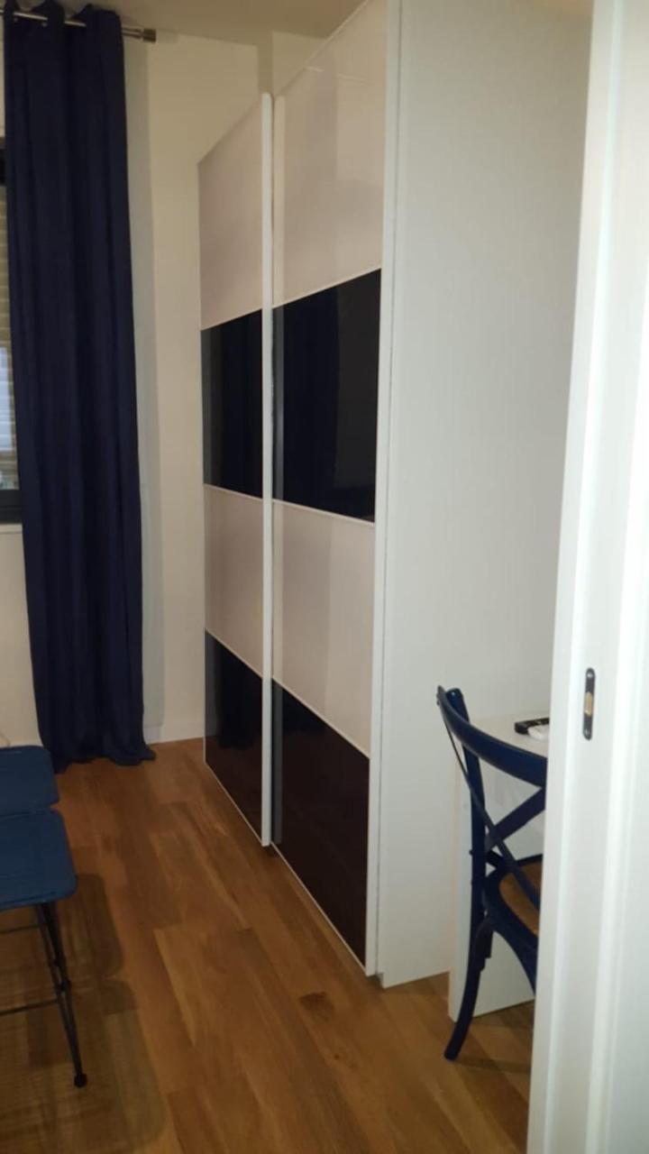 Gatto Bianco Apartment Бари Экстерьер фото