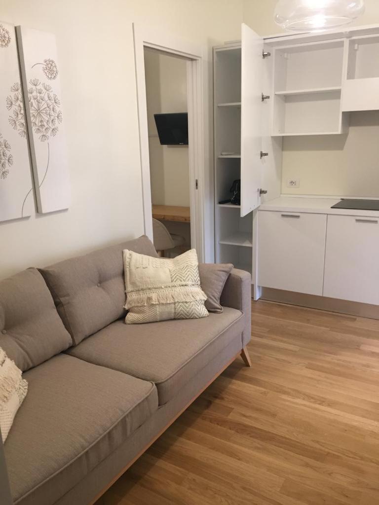 Gatto Bianco Apartment Бари Экстерьер фото
