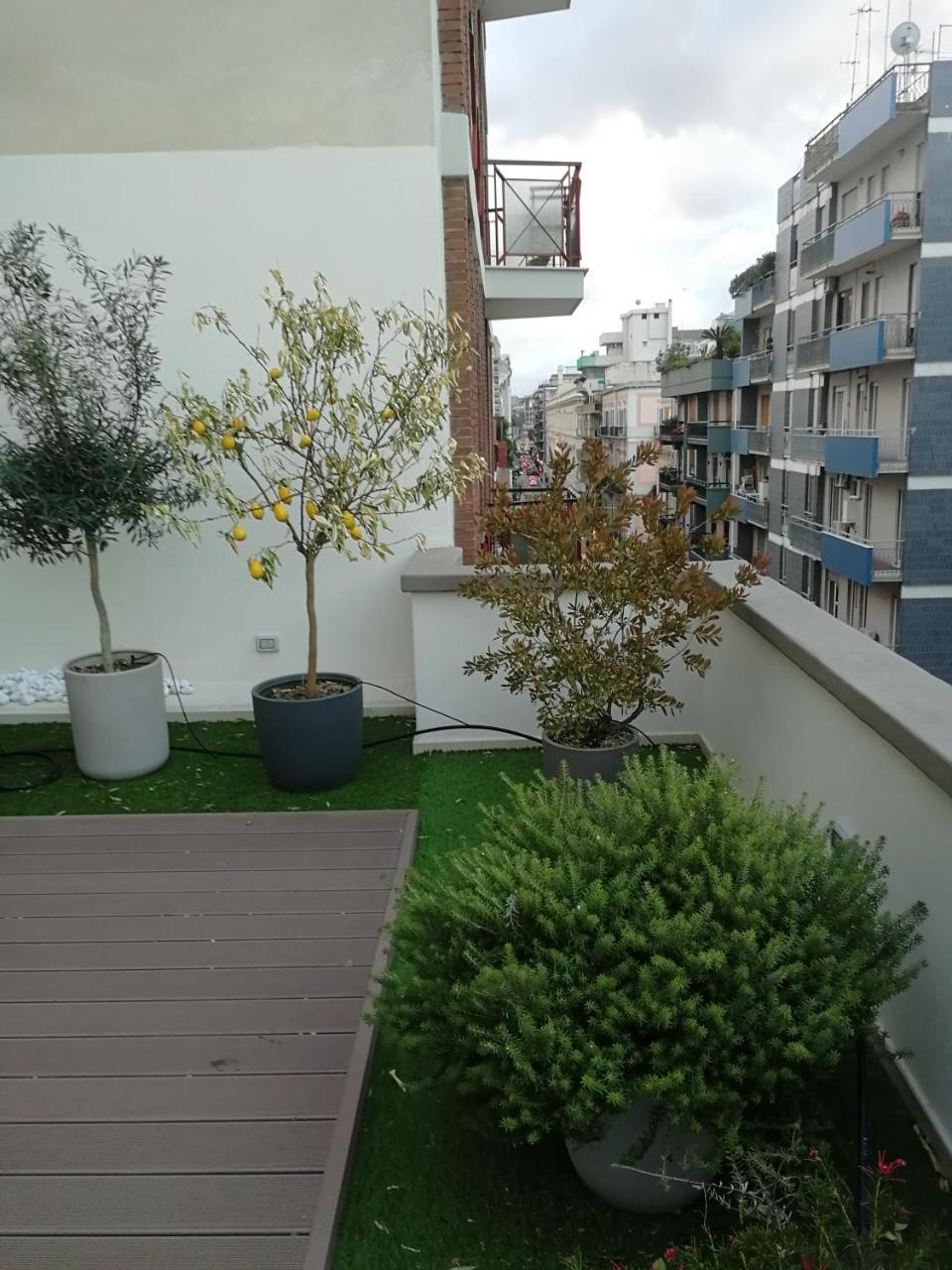 Gatto Bianco Apartment Бари Экстерьер фото