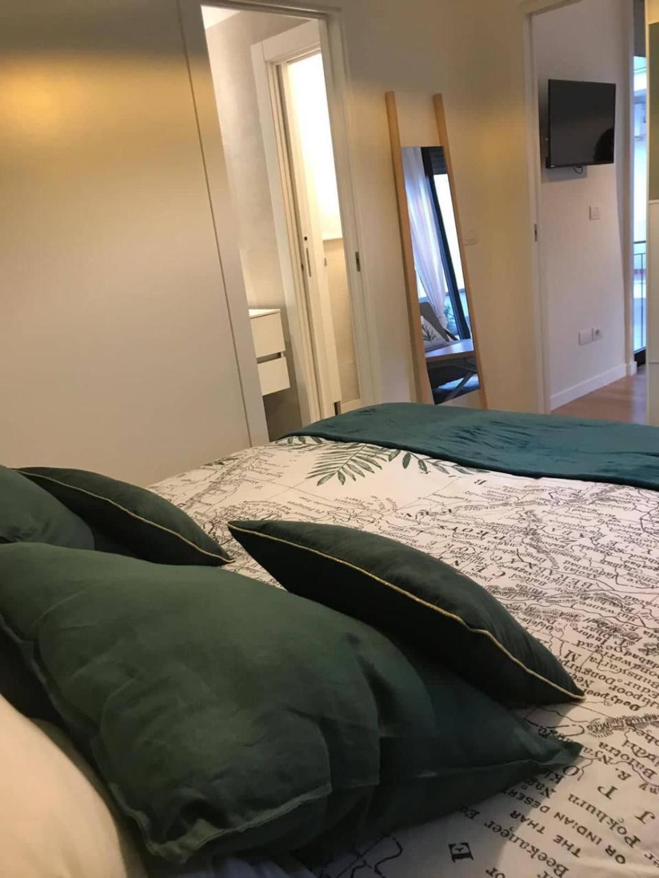 Gatto Bianco Apartment Бари Экстерьер фото