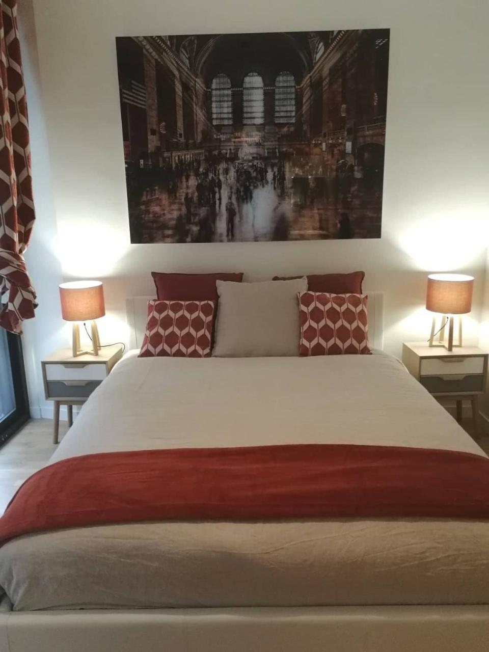 Gatto Bianco Apartment Бари Экстерьер фото